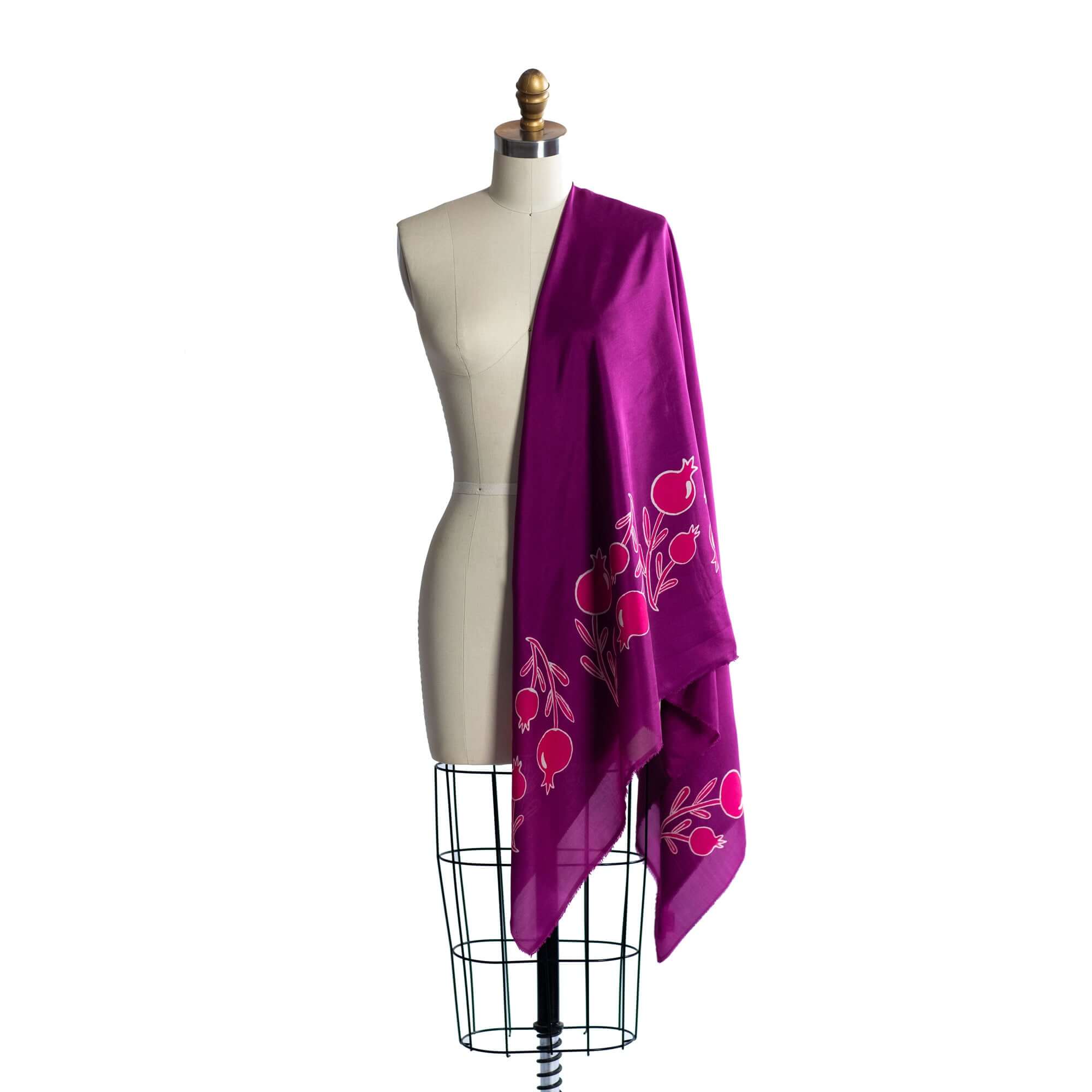 Handmade scarves: kelagayi, silk and cashmere shawls | MenzerHajiyeva ...